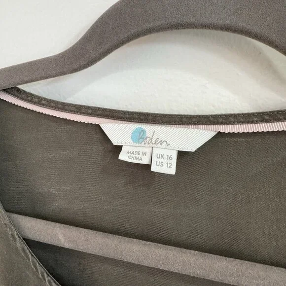 Boden Shirt 12 Curved Seam Tunic Olive Green Mineral Wash Bell Sleeves Boho - Picture 7 of 12